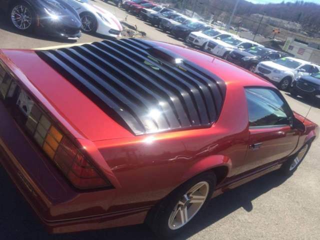 1986 Chevrolet Camaro Iroc-Z Coupe 2-Door - photo 10