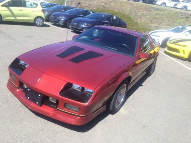 1986 Chevrolet Camaro Iroc-Z Coupe 2-Door - photo 12