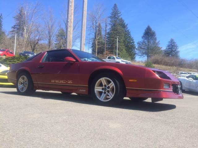 1986 Chevrolet Camaro Iroc-Z Coupe 2-Door - photo 2