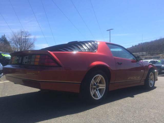 1986 Chevrolet Camaro Iroc-Z Coupe 2-Door - photo 5