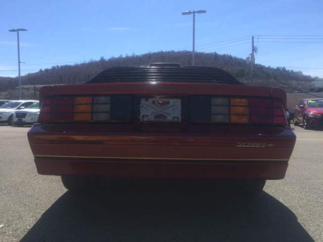1986 Chevrolet Camaro Iroc-Z Coupe 2-Door - photo 6