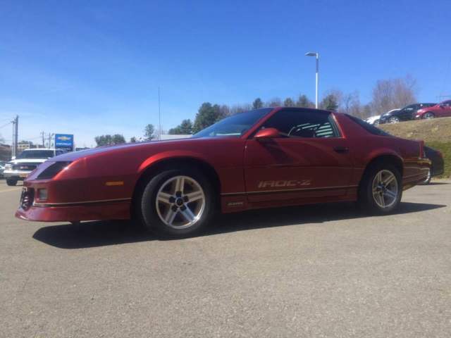 1986 Chevrolet Camaro Iroc-Z Coupe 2-Door - photo 7