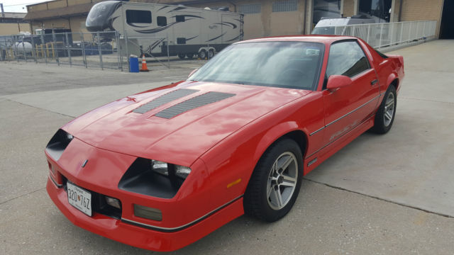 1986 Chevrolet Camaro IROC Z28 - photo 11