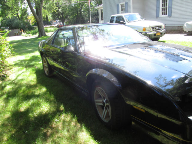 1986 Chevrolet Camaro Z28 Iroc Z - photo 3