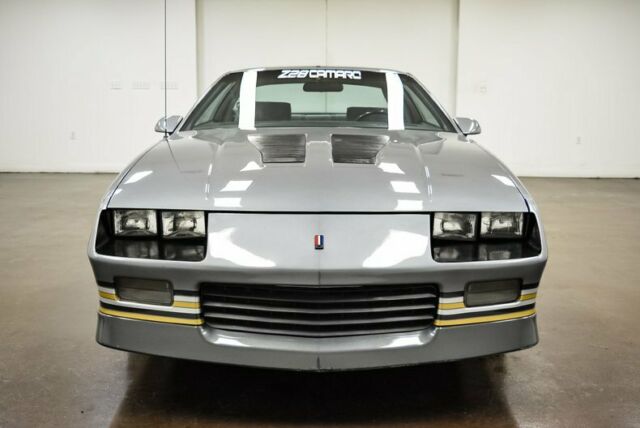 1986 Chevrolet Camaro Z/28 - photo 2