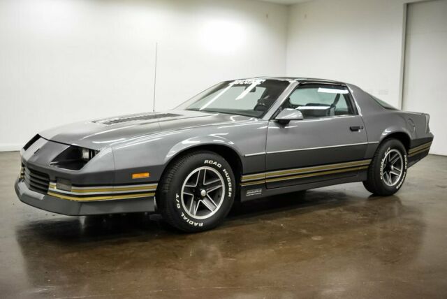 1986 Chevrolet Camaro Z/28 - photo 3
