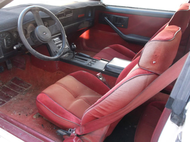 1986 Chevrolet Camaro Z28 - photo 3