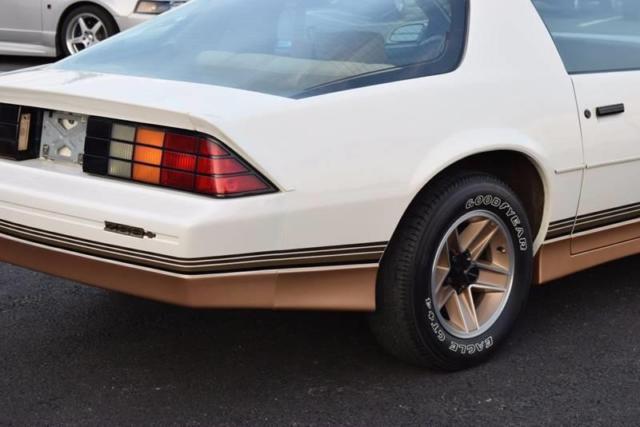 1986 Chevrolet Camaro Z28 - photo 12
