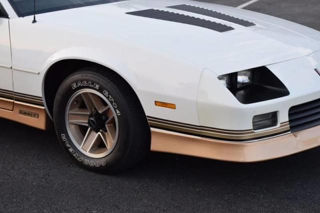 1986 Chevrolet Camaro Z28 - photo 13