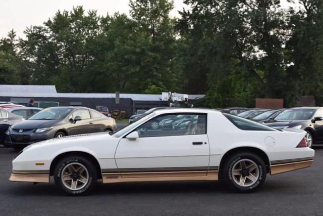 1986 Chevrolet Camaro Z28 - photo 2
