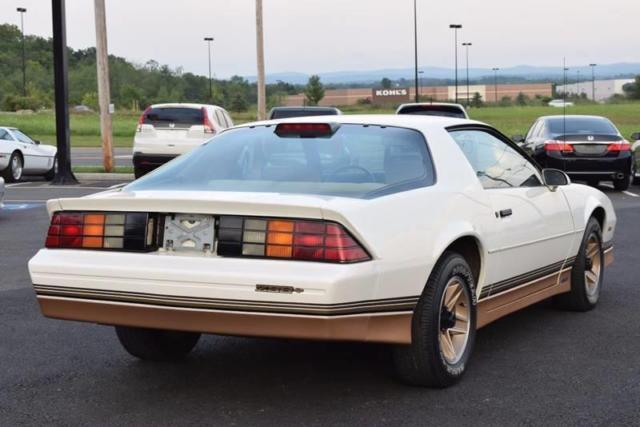 1986 Chevrolet Camaro Z28 - photo 5