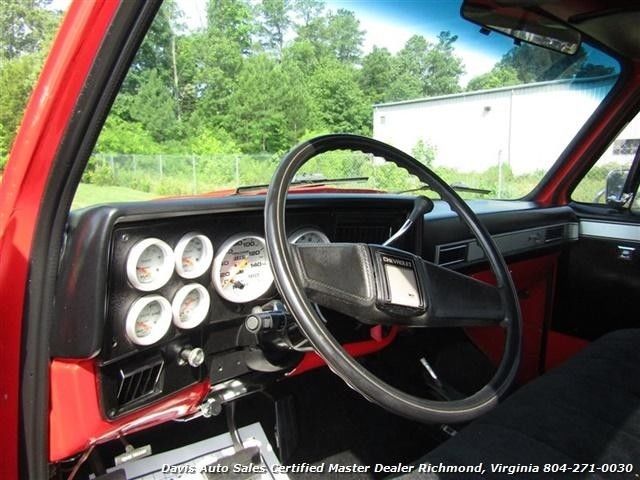 1986 Chevrolet C-10 K10 Scottsdale Lifted 4X4 Regu - photo 9