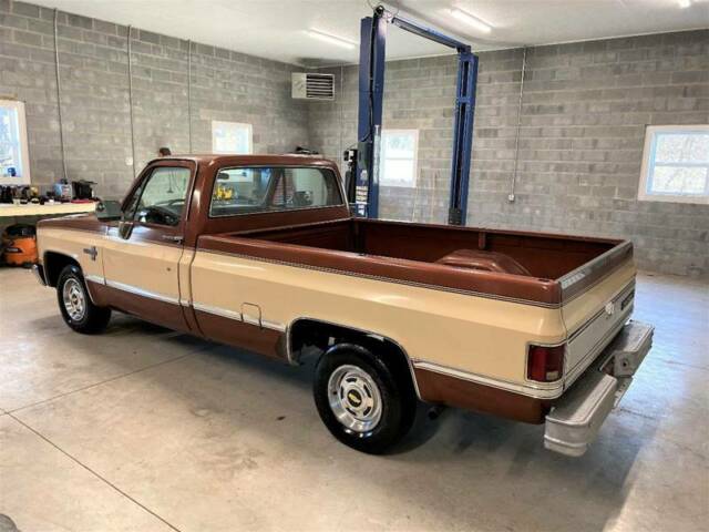 1986 Chevrolet C-10 C10 Silverado 2dr Standard Cab LB - photo 10