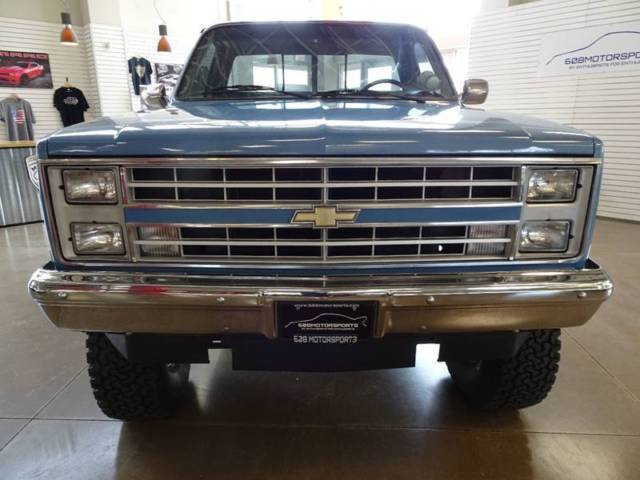 1986 Chevrolet C/K Pickup 1500 K10 Silverado 2dr 4WD Standard Cab SB - photo 2