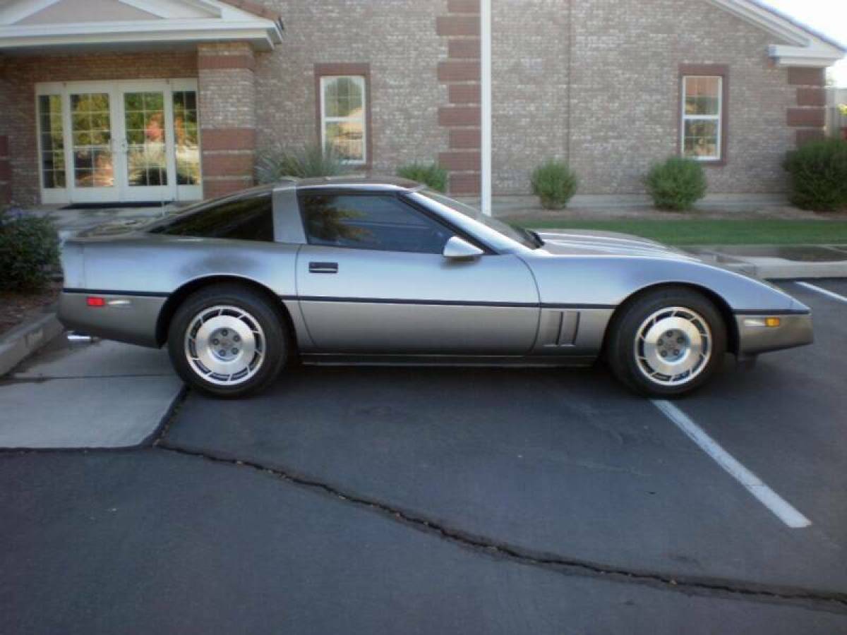 1986 Chevrolet Corvette Base 2dr Hatchback - photo 5