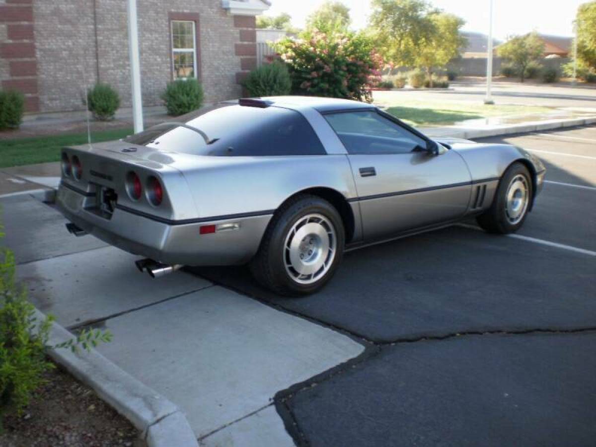 1986 Chevrolet Corvette Base 2dr Hatchback - photo 7