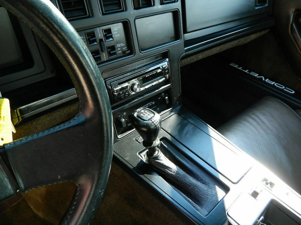 1986 Chevrolet Corvette - photo 12