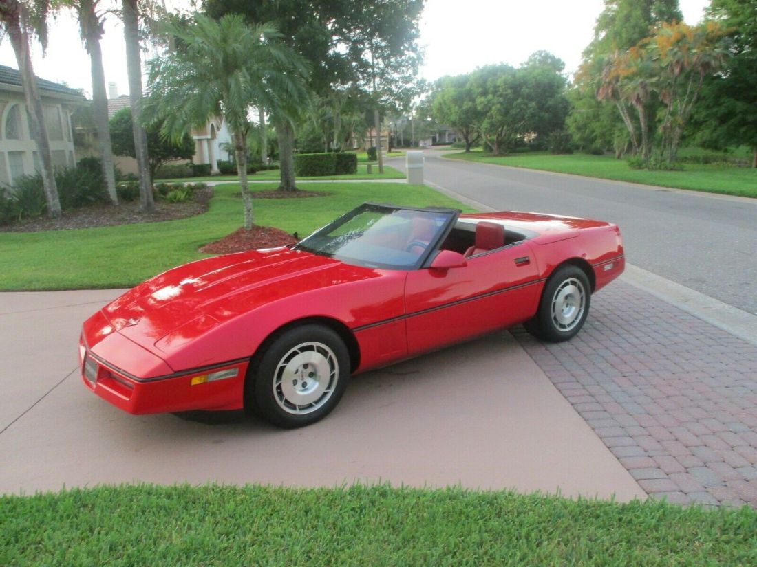1986 CHEVROLET CORVETTE CONVERTIBLE PACE CAR 1 OWNER CAR 75,987 MILES GORGEOUS 1986 Chevrolet Corvette