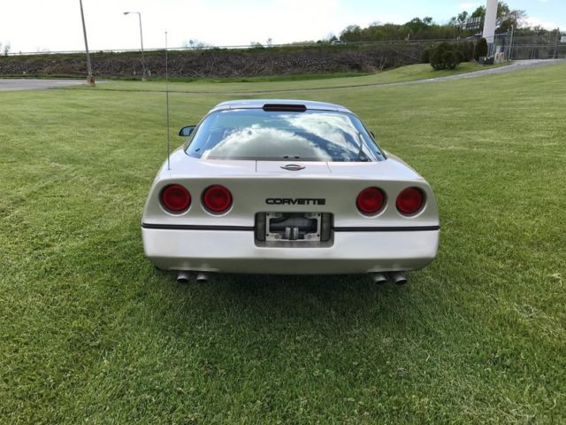 1986 Chevrolet Corvette -- - photo 5