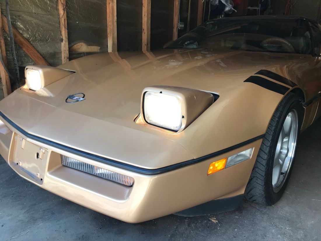 1986 Chevrolet Corvette -VERY CLEAN - LOW MILES - - photo 4