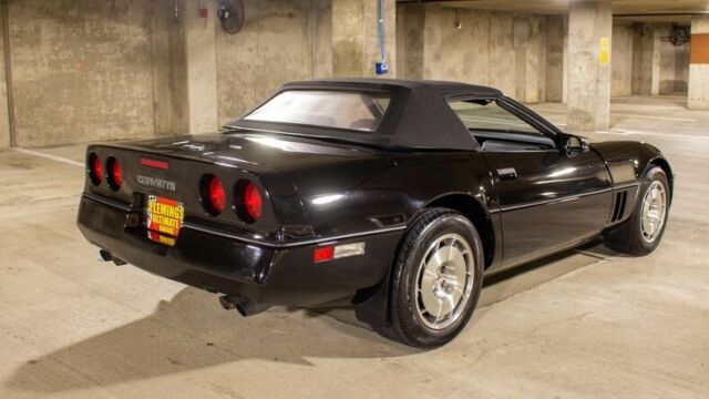 1986 Chevrolet Corvette Pace Car - photo 11