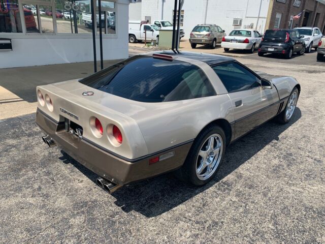 1986 Chevrolet Corvette - photo 3