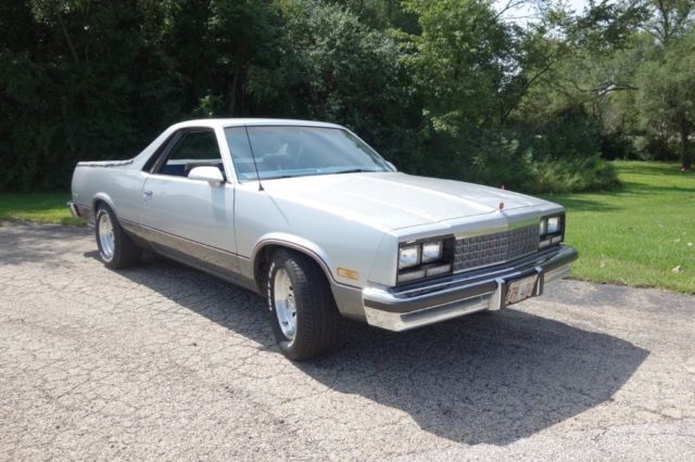 1986 Chevrolet El Camino SUPER SPORT- 305 V8 /2004R OVERDRIVE 4 SPEED - photo 2