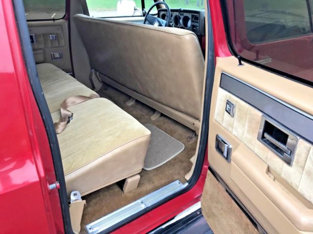 1986 Chevrolet Suburban Sierra Classic - photo 12
