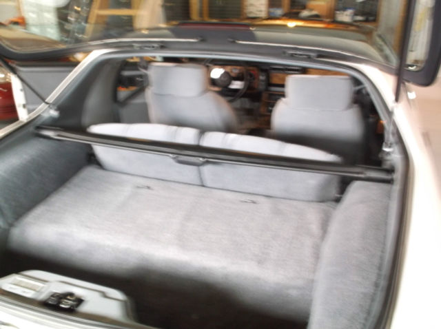 1986 Chevrolet Camaro Z28 IROC - photo 13