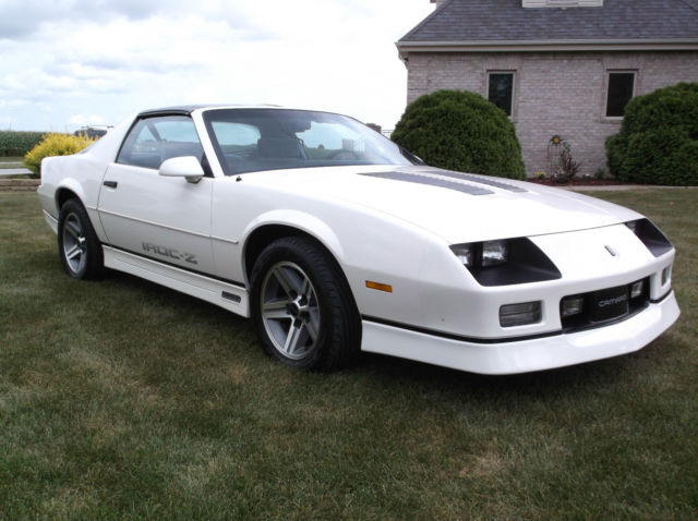 1986 Chevrolet Camaro Z28 IROC - photo 3