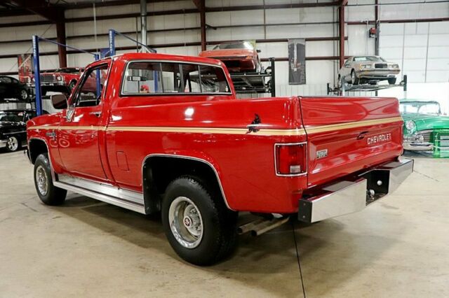 1986 Chevrolet Other Pickups Custom Deluxe 4x4 - photo 3