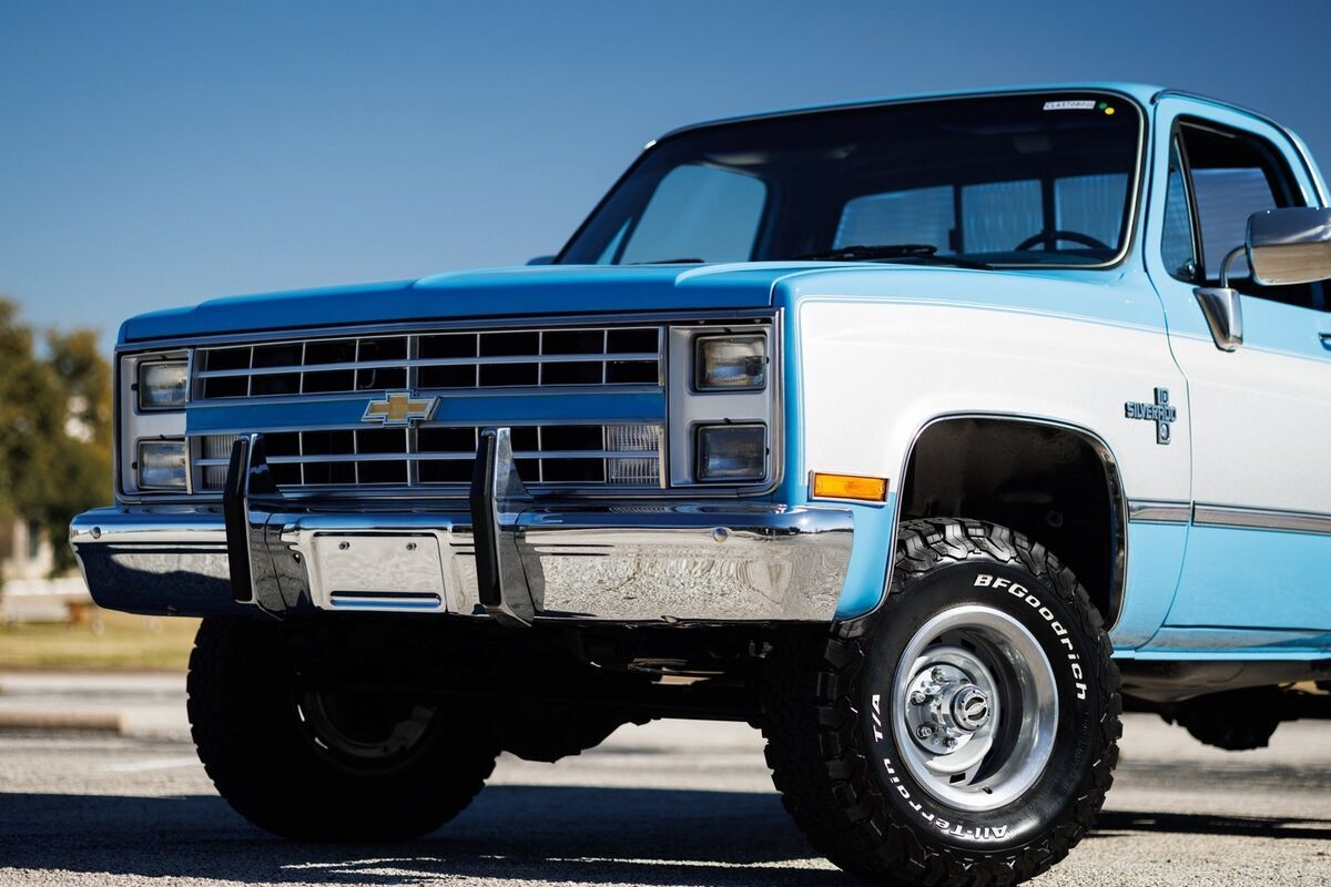 1986 Chevrolet K 10 Fully Restored 4x4 FRAME OFF RESTORATION - photo 11