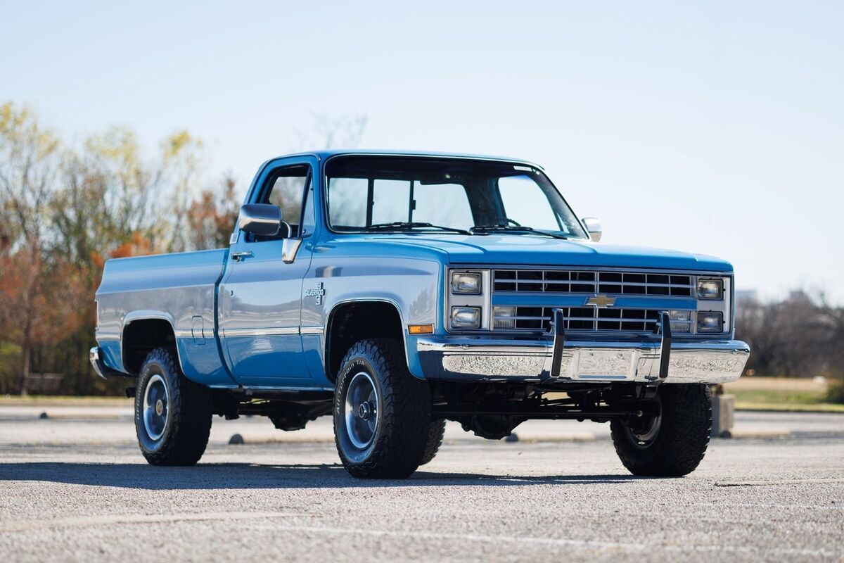 1986 Chevrolet K 10 Fully Restored 4x4 FRAME OFF RESTORATION - photo 5