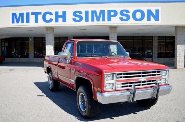 1986 CHEVROLET K-10 SILVERADO 4X4 SHORT BED VERY ORIGINAL LOW MILES 1986 Chevrolet C/K Pickup 1500