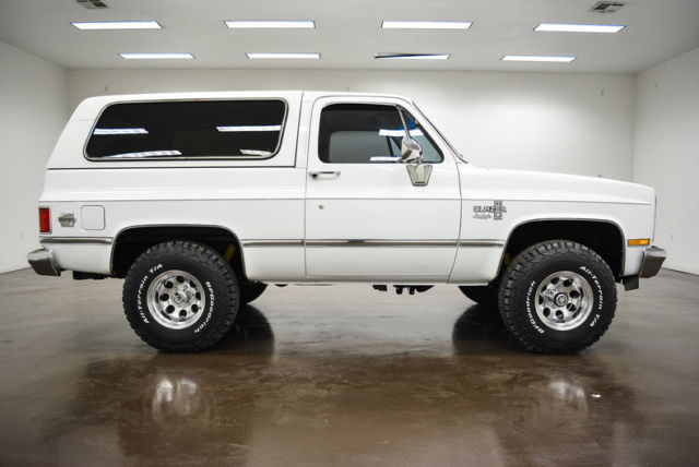 1986 Chevrolet K-5 Blazer -- - photo 8