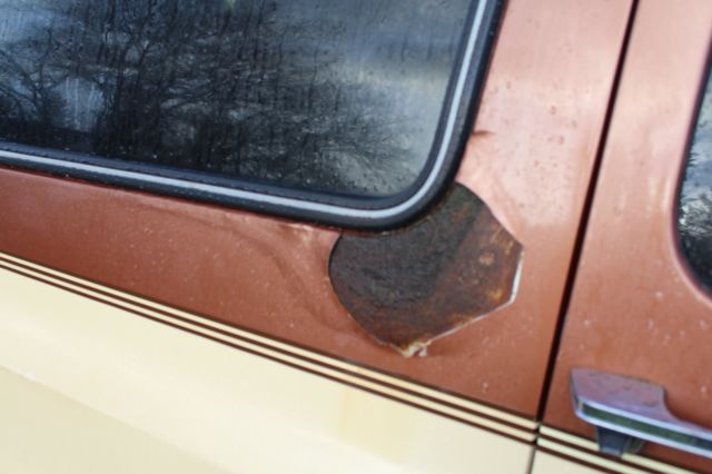 1986 Chevrolet Suburban Silverado K20 -- NO RESERVE AUCTION - photo 13