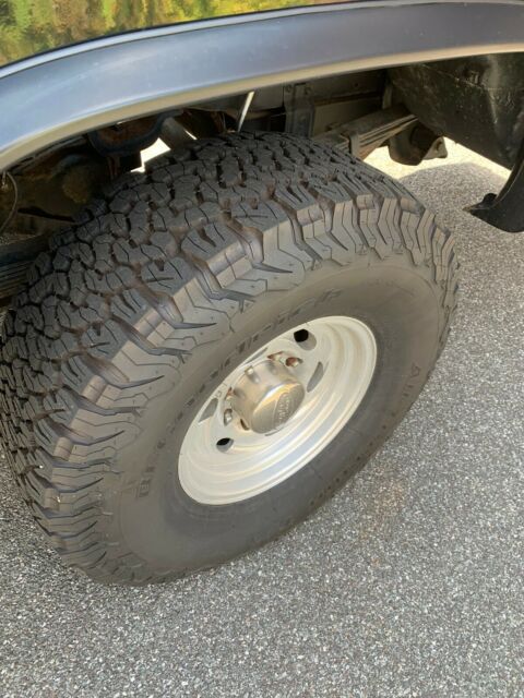 1986 Chevrolet Suburban Silverado - photo 13