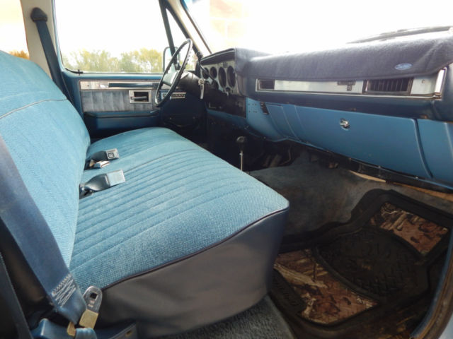 1986 Chevrolet C/K Pickup 3500 Silverado - photo 8