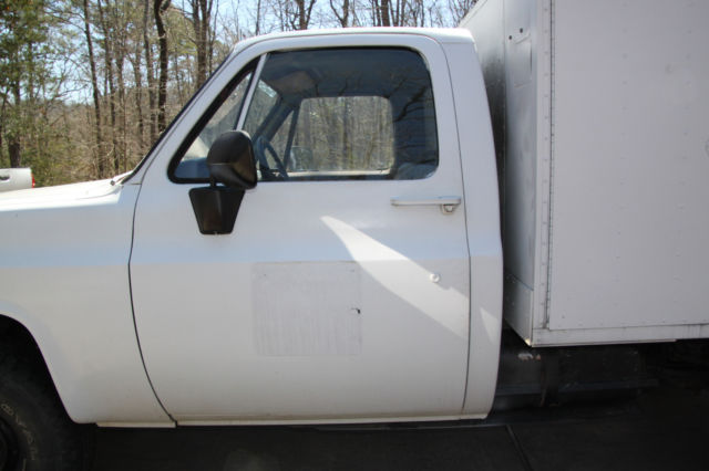 1986 Chevrolet Other Pickups - photo 3