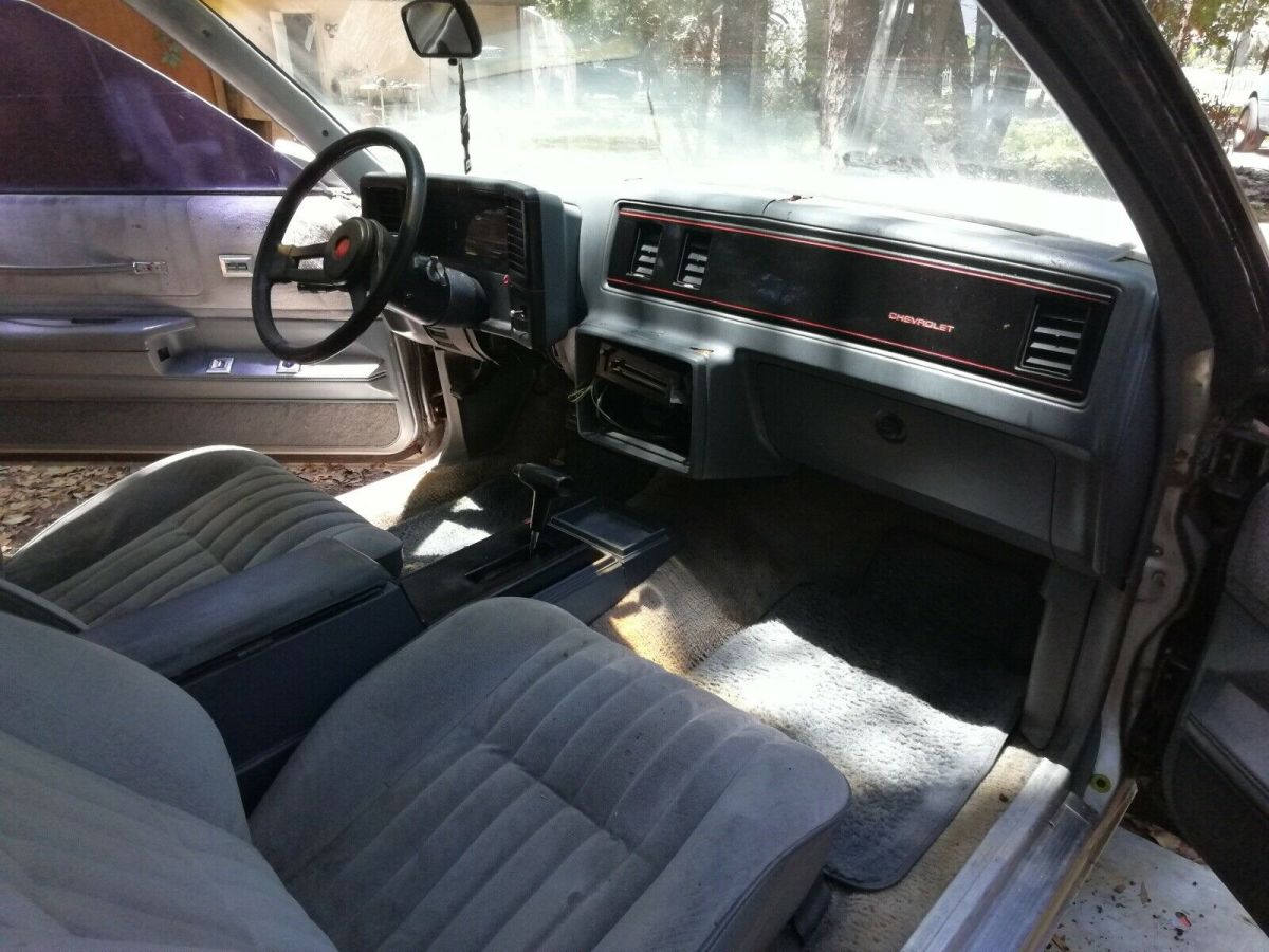 1986 Chevrolet Monte Carlo - photo 11