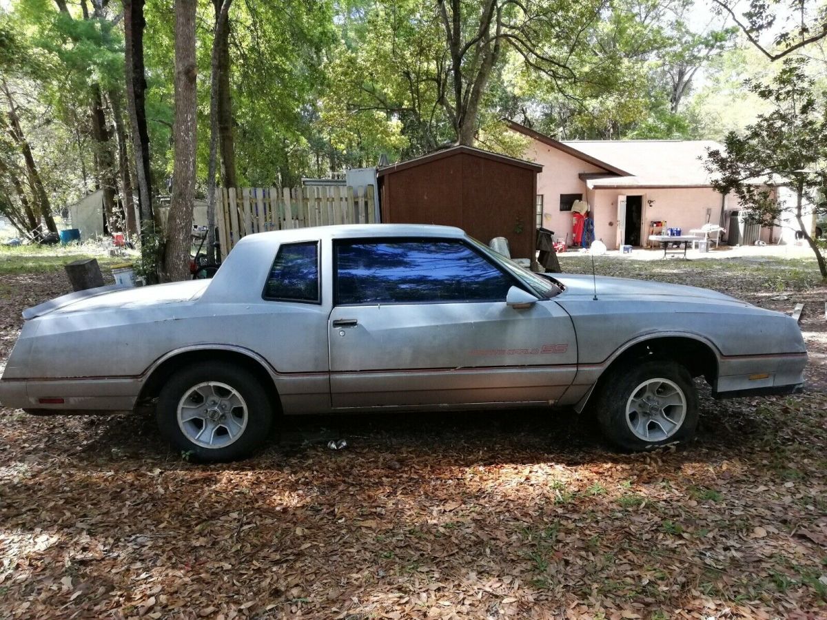 1986 Chevrolet Monte Carlo - photo 2