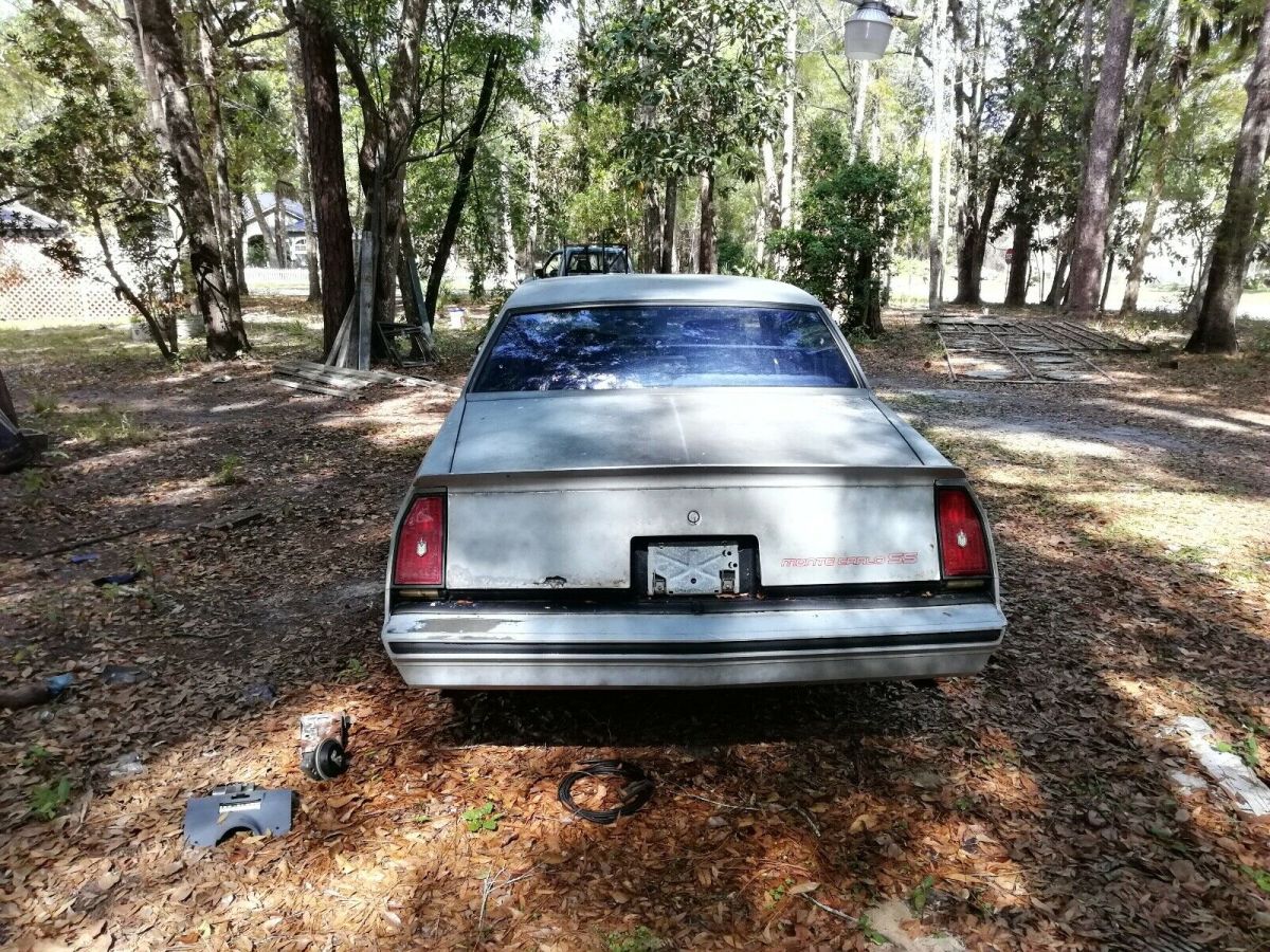 1986 Chevrolet Monte Carlo - photo 4