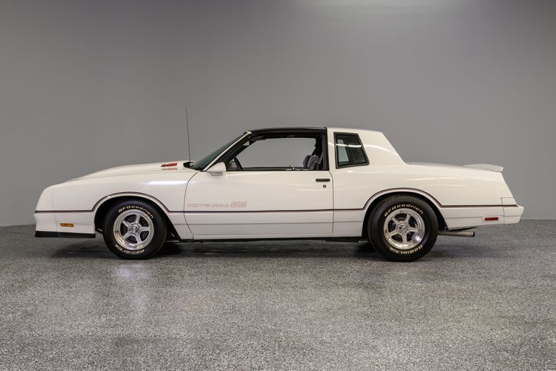 1986 Chevrolet Monte Carlo -- - photo 3