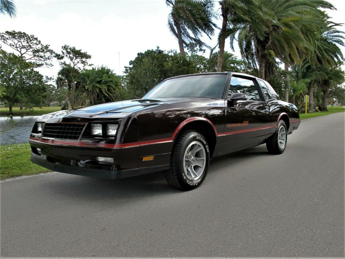 1986 Chevrolet Monte Carlo SS, 31,061 original miles, Museum quality, T-Tops 1986 Chevrolet Monte Carlo