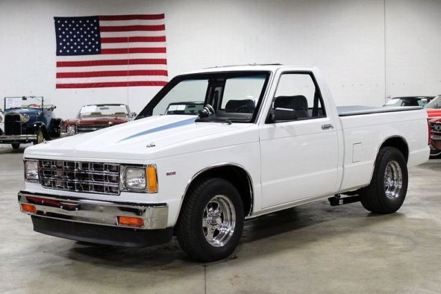 1986 Chevrolet S-10 --