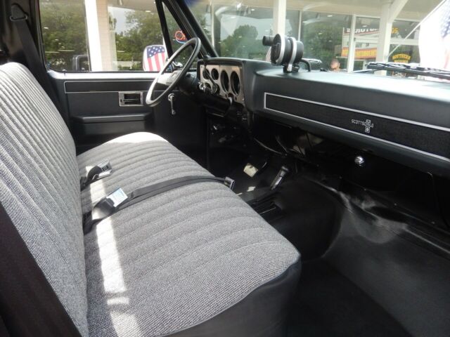 1986 Chevrolet C/K Pickup 1500 - photo 13
