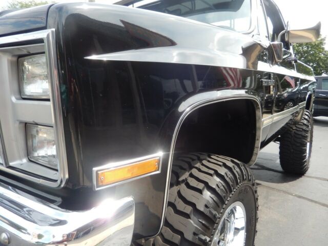 1986 Chevrolet C/K Pickup 1500 - photo 5