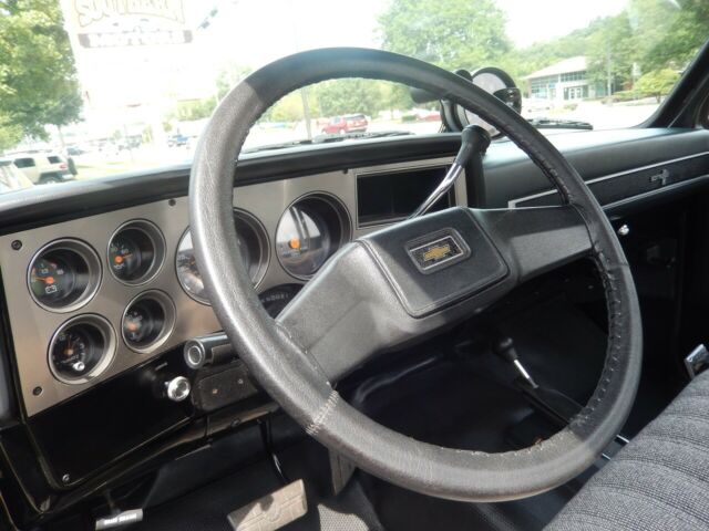 1986 Chevrolet C/K Pickup 1500 - photo 8