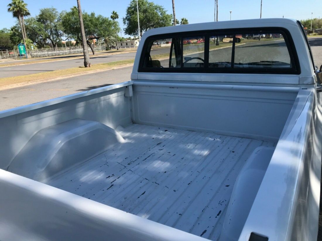 1986 Chevrolet C10 - photo 10