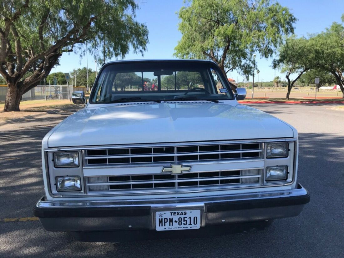 1986 Chevrolet C10 - photo 3